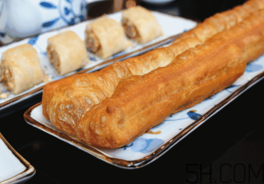 油條用什么面粉好？油條可以用高筋面粉嗎？