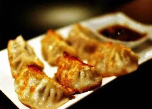 煎餃怎么做不粘鍋？煎餃粘鍋怎么辦？