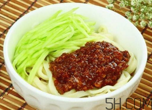 炸醬面用什么醬好？炸醬面可以用甜面醬嗎？
