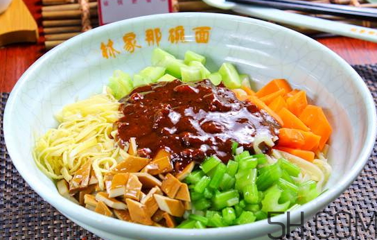 炸醬面用什么醬好？炸醬面可以用甜面醬嗎？