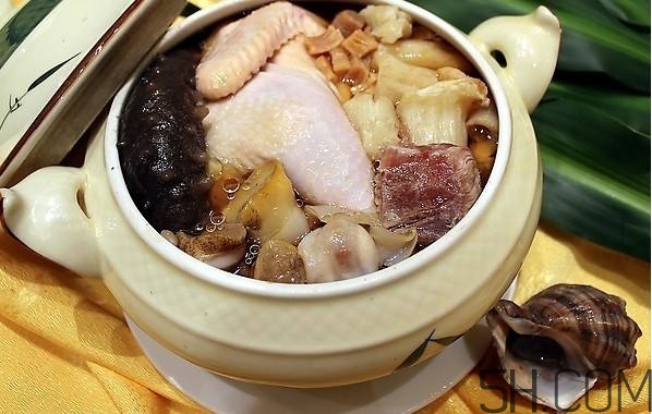 海參可以和排骨一起燉湯嗎？海參排骨湯怎么做？