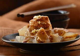 燜子是涼粉嗎？燜子是用什么做的？