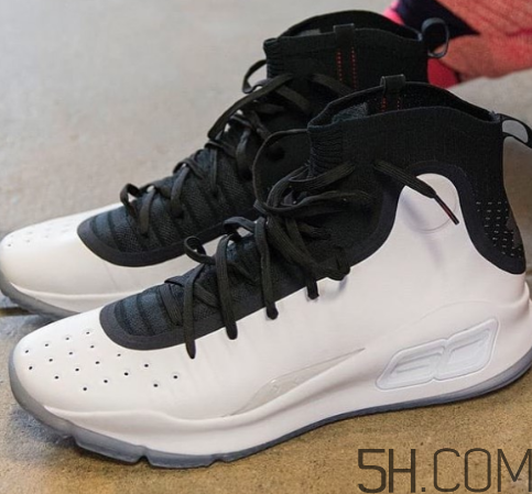 under armour curry 4白黑配色什么時(shí)候發(fā)售_多少錢？