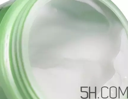 焗油膏弄到臉上怎么洗？