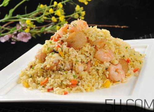 蛋炒飯?jiān)趺闯吹囊涣Ａ＃?炒飯如何粒粒分明？