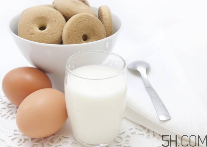 早上喝牛奶拉肚子是怎么回事？早上喝牛奶拉肚子怎么辦？