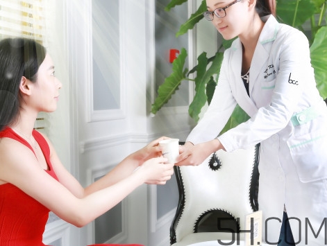 宮外孕會(huì)來(lái)月經(jīng)嗎？宮外孕試紙能測(cè)出嗎