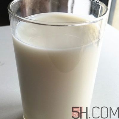 牛奶煮開了還有營養(yǎng)嗎？牛奶可以加熱嗎？