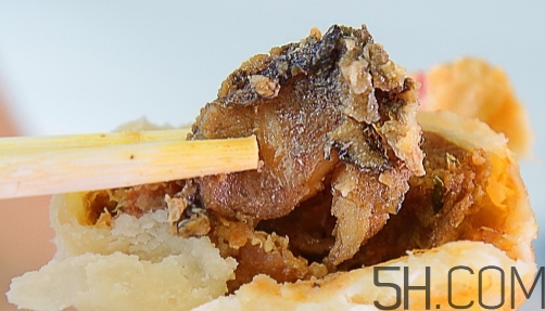 鮑魚(yú)鮮肉月餅多少錢？鮑魚(yú)鮮肉月餅?zāi)睦镔I？