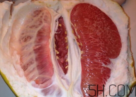紅心柚子與白肉柚子有什么差別？紅心柚子是轉(zhuǎn)基因嗎？