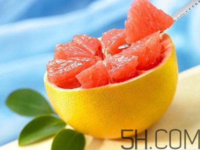 紅心柚子多少錢(qián)一斤？紅心柚子怎么挑選？