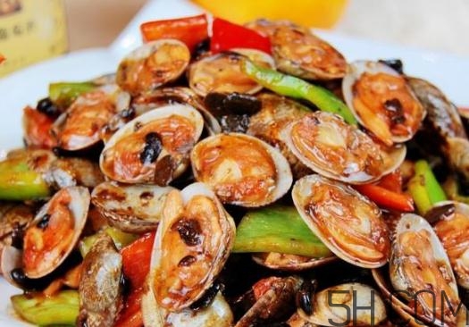 花甲吃多了會(huì)得結(jié)石嗎？吃花甲要注意什么？