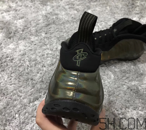 nike air foamposite one legion green全息噴什么時(shí)候發(fā)售？