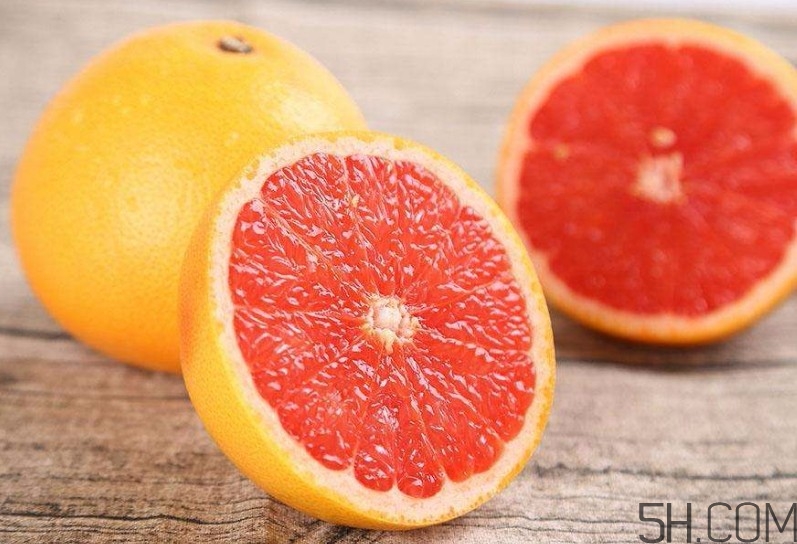 紅心柚子皮怎么是紅的？紅心柚子皮能吃嗎？