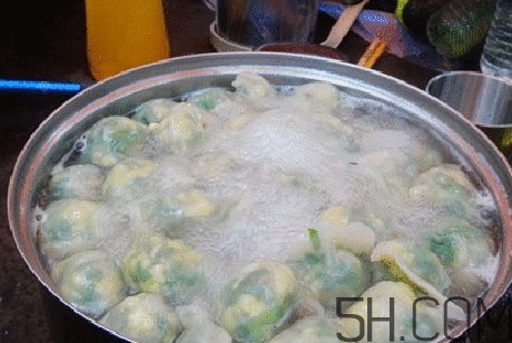 煮餃子怎么煮不破皮？煮餃子怎么看熟沒(méi)熟？
