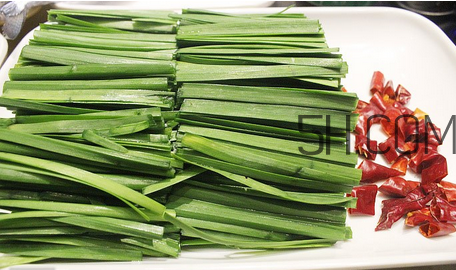 吃韭菜為什么口臭？吃韭菜脹氣怎么緩解？