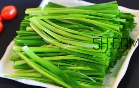 炒好的韭菜能隔夜吃嗎？吃韭菜胃酸燒心吃什么緩解？