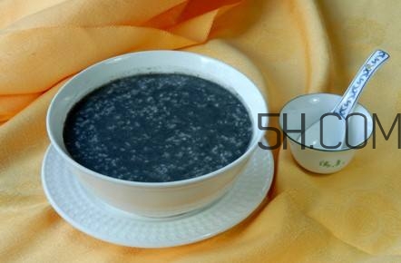 喝黑芝麻糊有什么好處和壞處？黑芝麻糊什么時(shí)候喝最好？