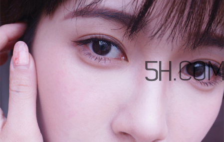 貝玲妃胭脂水怎么用?貝玲妃胭脂水使用方法 貝玲妃胭脂水怎么用?貝玲妃胭脂水使用方法