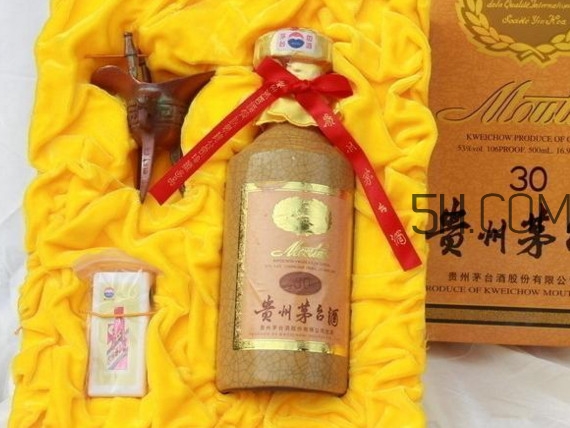 貴州茅臺(tái)怎么辨別真假？貴州茅臺(tái)怎么開