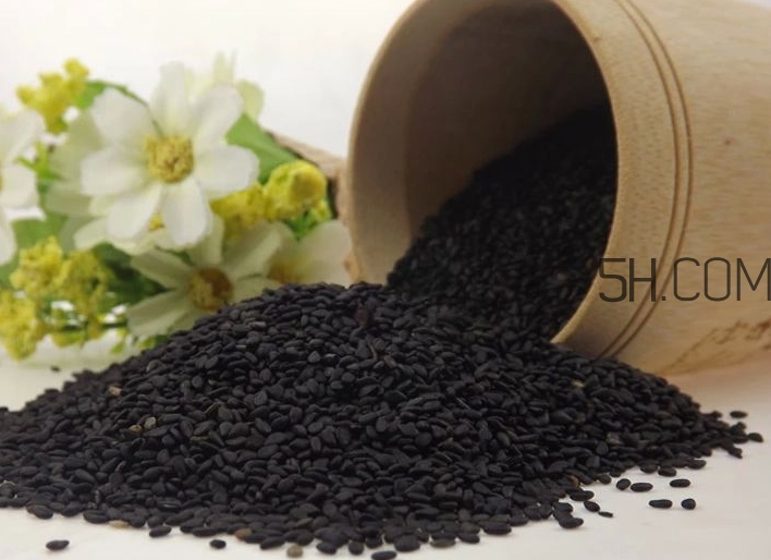 黑芝麻清洗掉色正常嗎？黑芝麻有黑色素嗎？