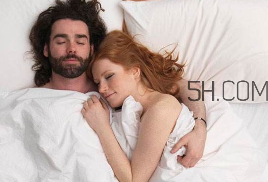 孕晚期同房有助于生產(chǎn)嗎？孕晚期同房對胎兒有影響嗎？