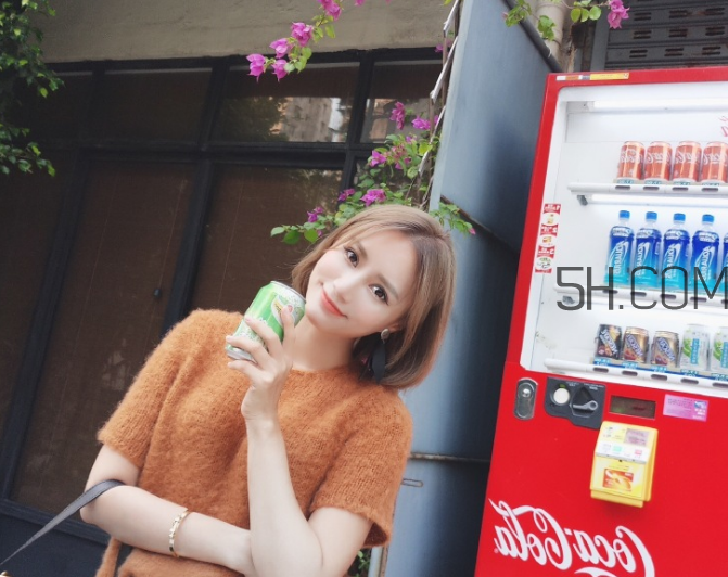 中耳炎和狐臭有關(guān)系嗎？中耳炎會(huì)自愈嗎？