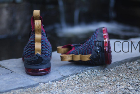nike lebron 15 cavs騎士隊(duì)配色發(fā)售時(shí)間_多少錢？