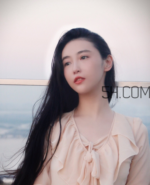 中耳炎應(yīng)該注意些什么？中耳炎應(yīng)該怎么治療？