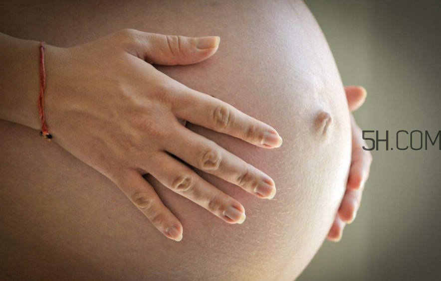 懷孕肚子痛正常嗎？懷孕三個月胎兒無胎心是怎么回事？