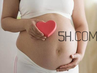 懷孕肚子痛正常嗎？懷孕三個月胎兒無胎心是怎么回事？