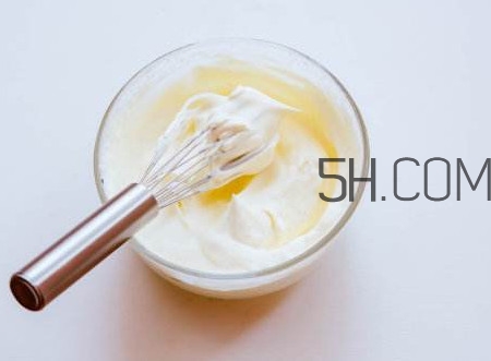 淡奶油哪個(gè)牌子好？淡奶油可以用牛奶代替嗎
