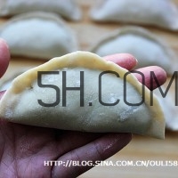 餃子和面用熱水還是冷水？餃子和面要醒多長時間？