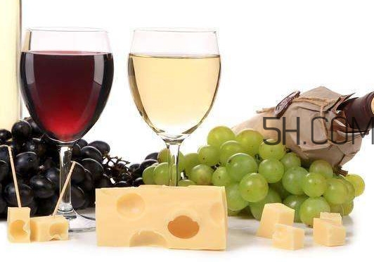 國產(chǎn)葡萄酒哪個牌子好？進口紅酒品牌排行榜