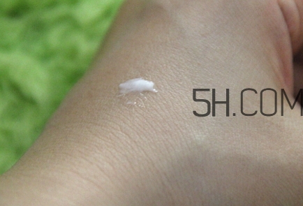 嬌韻詩(shī)有幾款眼霜？嬌韻詩(shī)眼霜哪款好用