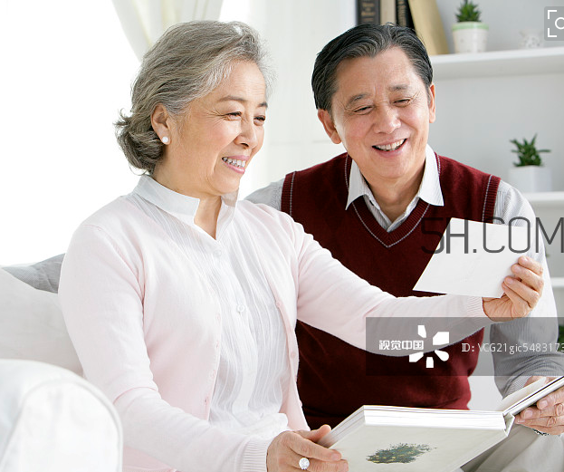 頸椎病能游泳嗎？頸椎病能引起胸疼嗎？