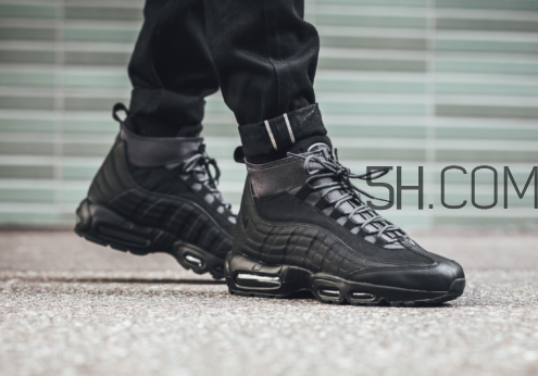 nike air max 95 triple black黑魂配色上腳效果怎么樣？