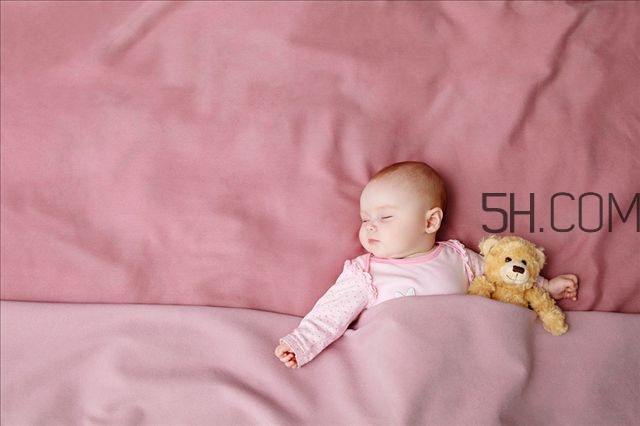 新生兒生理性黃疸和病理性黃疸的區(qū)別有哪些 新生兒生理性黃疸和病理性黃疸的區(qū)別有哪些