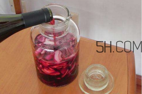 葡萄酒泡洋蔥怎么做？葡萄酒泡洋蔥的功效與作用