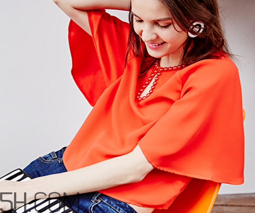 太平鳥(niǎo)衣服檔次怎么樣？太平鳥(niǎo)衣服貴嗎？