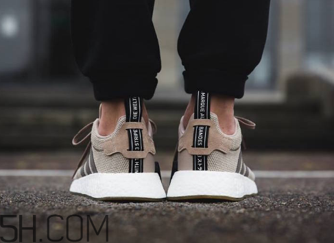 adidas nmd r2 trace khaki上腳效果怎么樣？