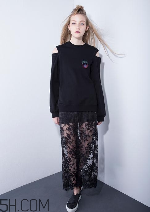 地素衣服適合什么人？地素衣服的質(zhì)量怎么樣？