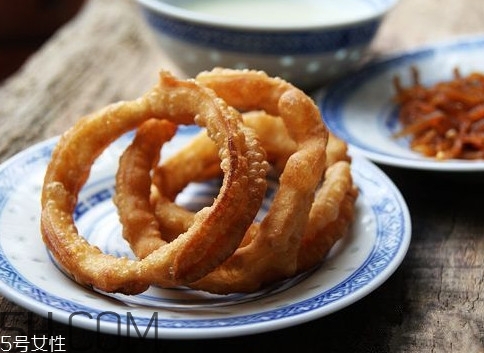 焦圈兒是什么？焦圈和油條有什么區(qū)別