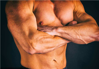 胸肌不對(duì)稱怎么辦？胸肌一邊大一邊小怎么調(diào)整？