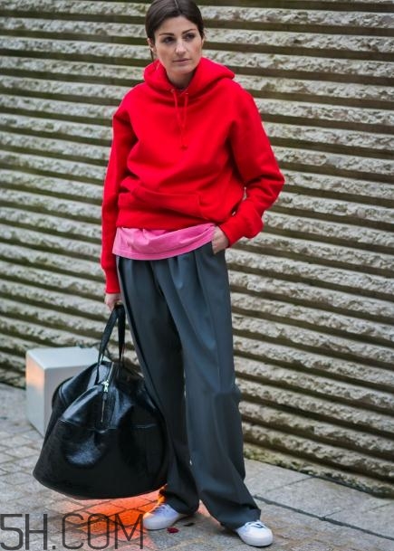 紅色衣服褪色怎么補(bǔ)救？紅色衣服掉色如何處理？
