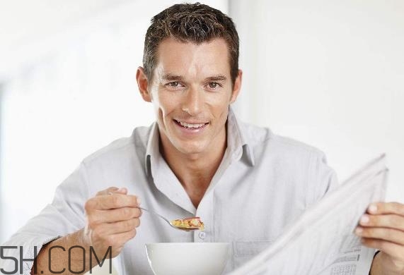 肺氣腫可以吃雞蛋嗎？肺氣腫可以吃蜂蜜嗎？