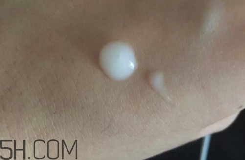 百雀羚精華液怎么用？百雀羚精華液的正確使用方法