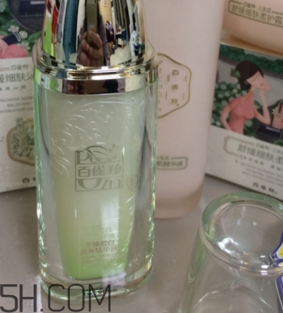 百雀羚精華液怎么打開？百雀羚精華液怎么開蓋