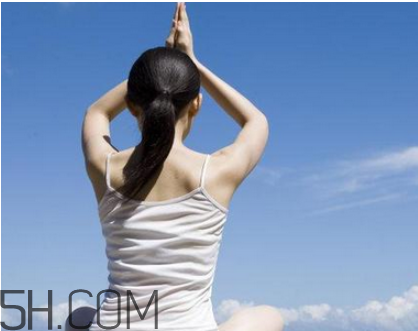 哺乳期練瑜伽要注意什么？哺乳期適合的瑜伽姿勢