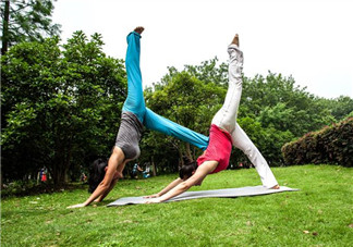 瑜伽對腰間盤突出的好處？練瑜伽時頭暈怎么辦？